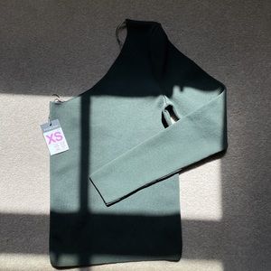 Sexy one-shoulder, long sleeve stretchy top- perfect for a casual or chic look